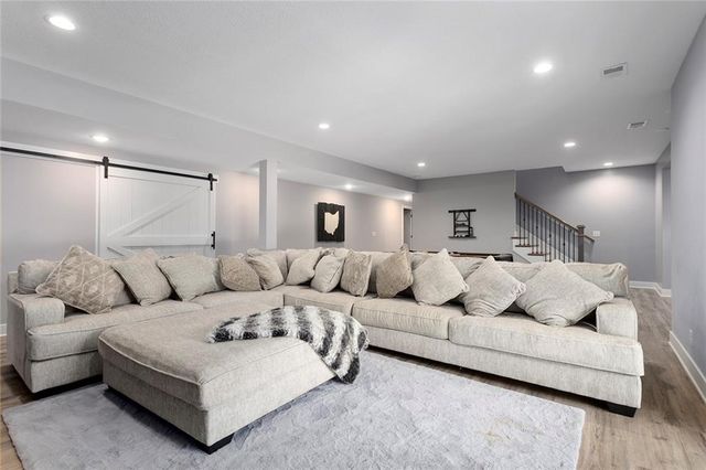 816 Eve Orchid Drive, Greenwood, MO 64034