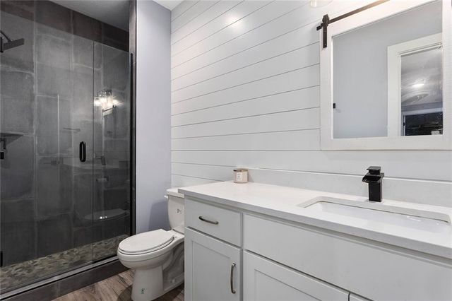 816 Eve Orchid Drive, Greenwood, MO 64034