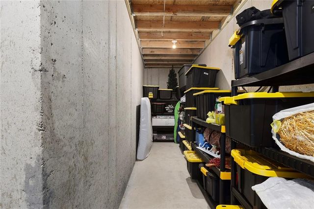 816 Eve Orchid Drive, Greenwood, MO 64034