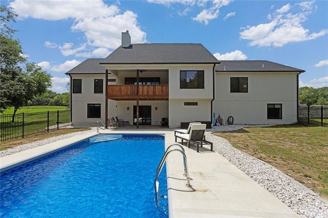 816 Eve Orchid Drive, Greenwood, MO 64034