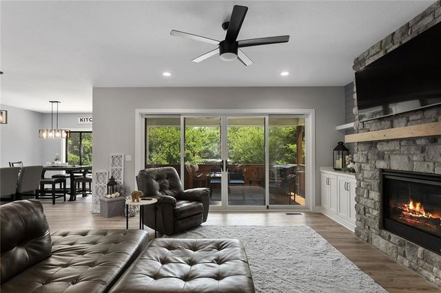 816 Eve Orchid Drive, Greenwood, MO 64034