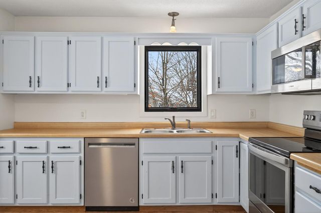 1785 131st Lane NW, Coon Rapids, MN 55448