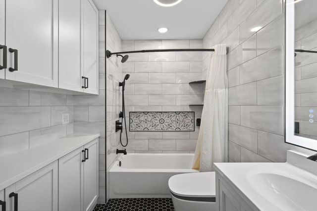 1785 131st Lane NW, Coon Rapids, MN 55448