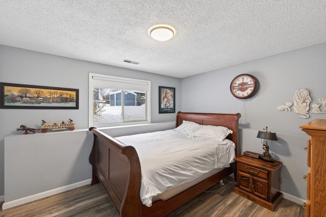 1785 131st Lane NW, Coon Rapids, MN 55448