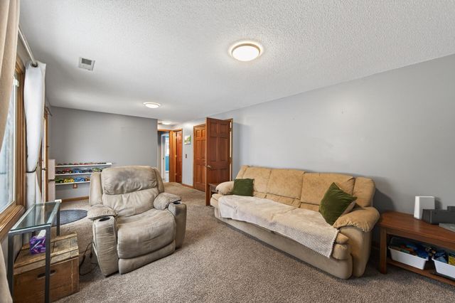 1785 131st Lane NW, Coon Rapids, MN 55448