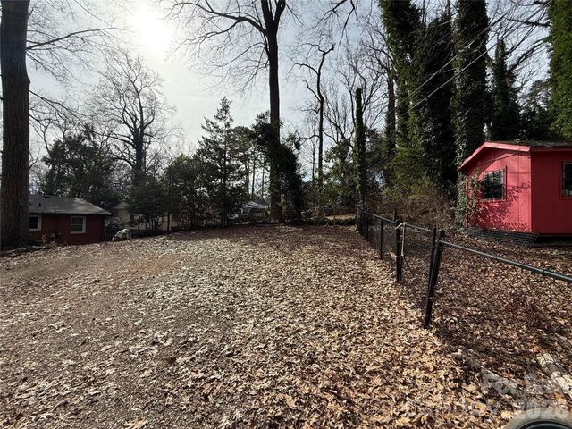 1826 Camp Greene Street, Charlotte, NC 28208