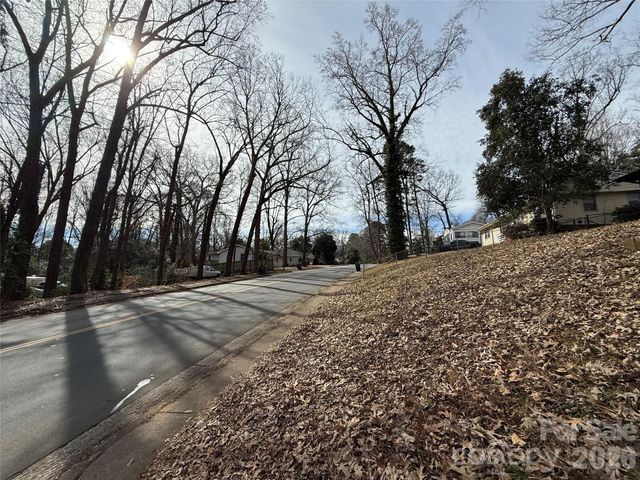 1826 Camp Greene Street, Charlotte, NC 28208