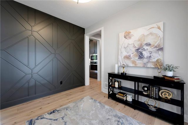 13010 W 174th Terrace, Overland Park, KS 66221