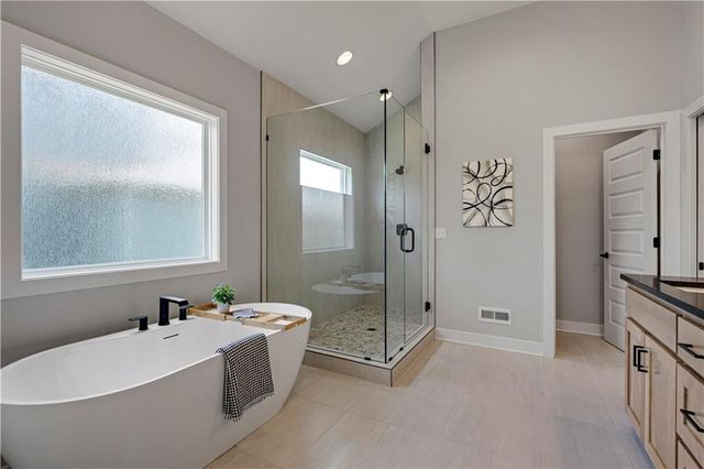 13010 W 174th Terrace, Overland Park, KS 66221