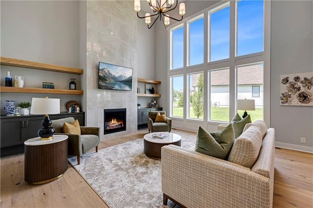 13010 W 174th Terrace, Overland Park, KS 66221