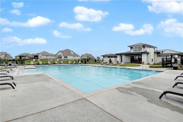13010 W 174th Terrace, Overland Park, KS 66221