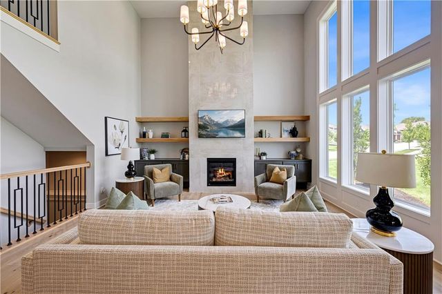 13010 W 174th Terrace, Overland Park, KS 66221