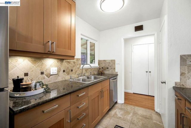 35975 Ruschin Dr, Newark, CA 94560
