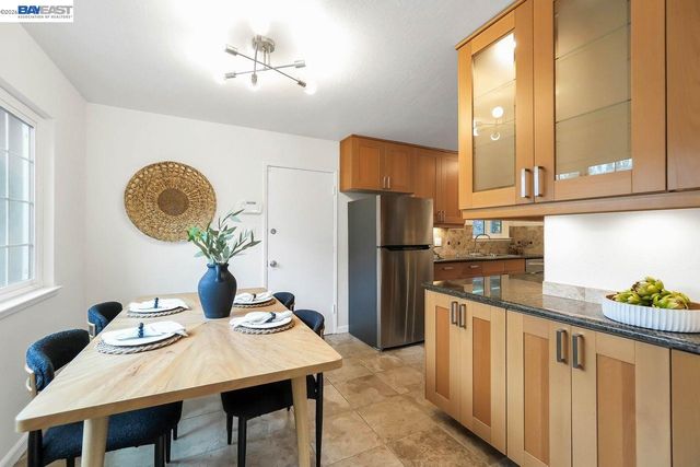 35975 Ruschin Dr, Newark, CA 94560