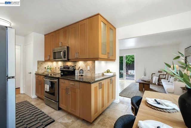 35975 Ruschin Dr, Newark, CA 94560