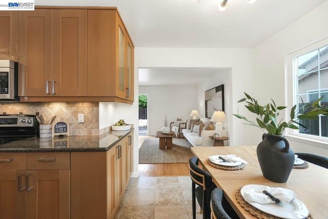 35975 Ruschin Dr, Newark, CA 94560