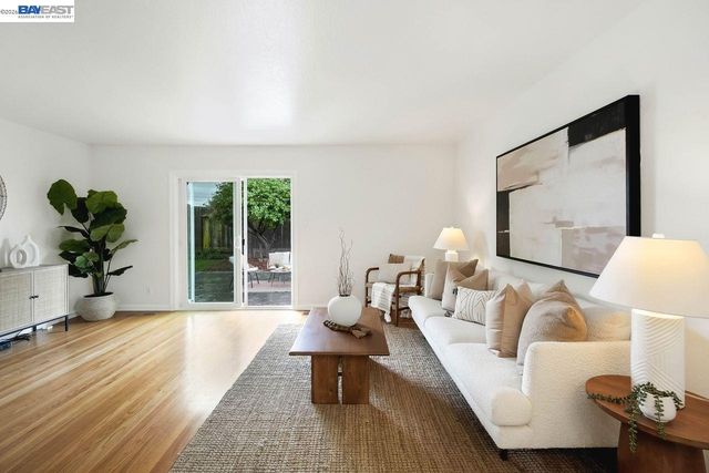 35975 Ruschin Dr, Newark, CA 94560