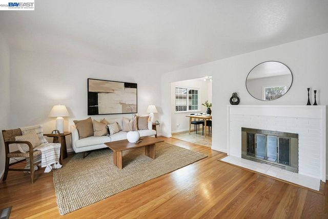35975 Ruschin Dr, Newark, CA 94560