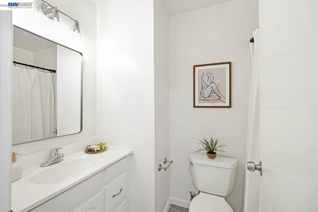 35975 Ruschin Dr, Newark, CA 94560