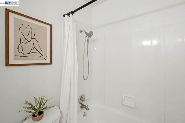 35975 Ruschin Dr, Newark, CA 94560