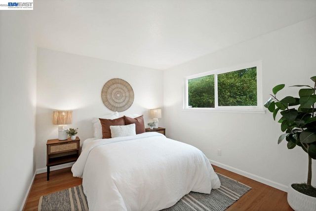 35975 Ruschin Dr, Newark, CA 94560