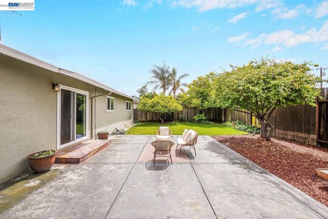 35975 Ruschin Dr, Newark, CA 94560