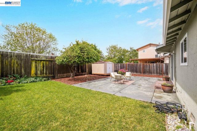 35975 Ruschin Dr, Newark, CA 94560