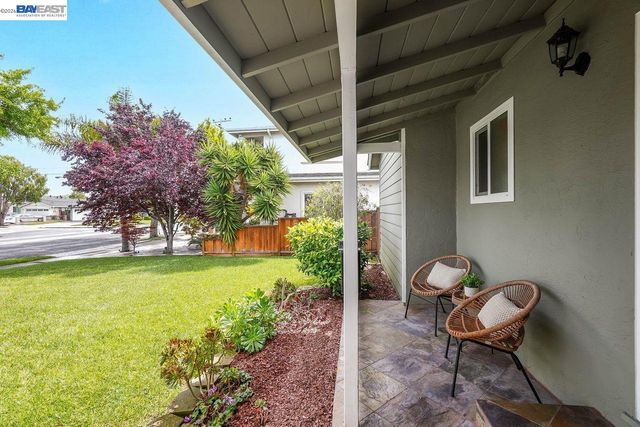 35975 Ruschin Dr, Newark, CA 94560