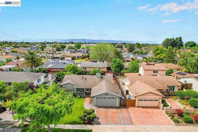 35975 Ruschin Dr, Newark, CA 94560