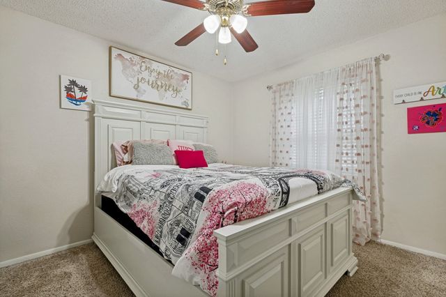 1008 Sherwood Drive, Bedford, TX 76022