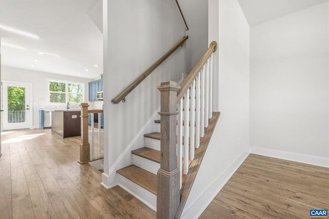 302 FLINT DR, Charlottesville, VA 22903