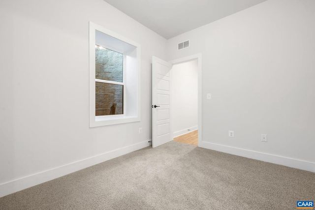 302 FLINT DR, Charlottesville, VA 22903