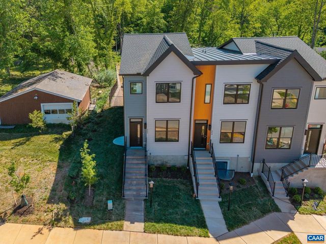 302 FLINT DR, Charlottesville, VA 22903
