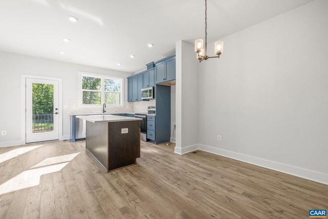302 FLINT DR, Charlottesville, VA 22903