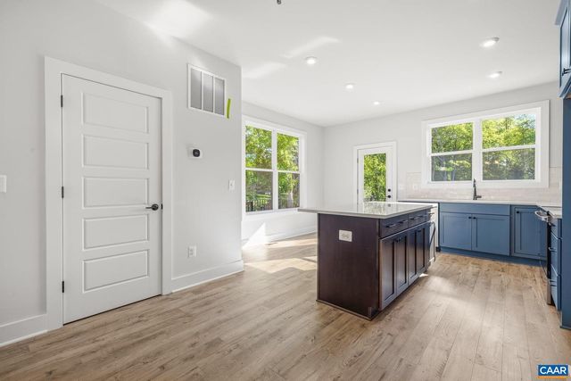 302 FLINT DR, Charlottesville, VA 22903