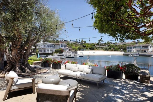 412 Evening Star, Newport Beach, CA 92660