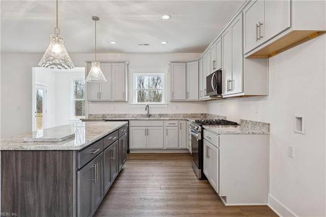 3413 Mintonville Point DR, Suffolk, VA 23435