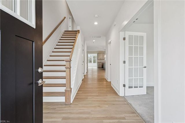 3413 Mintonville Point DR, Suffolk, VA 23435