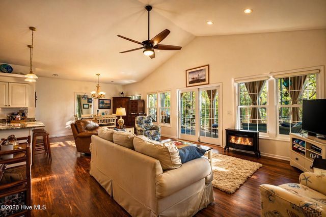 108 NW 25th Street, Oak Island, NC 28465