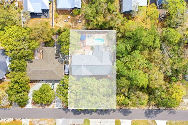 108 NW 25th Street, Oak Island, NC 28465