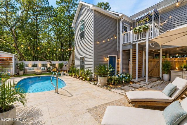 108 NW 25th Street, Oak Island, NC 28465