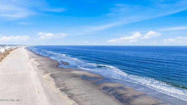108 NW 25th Street, Oak Island, NC 28465