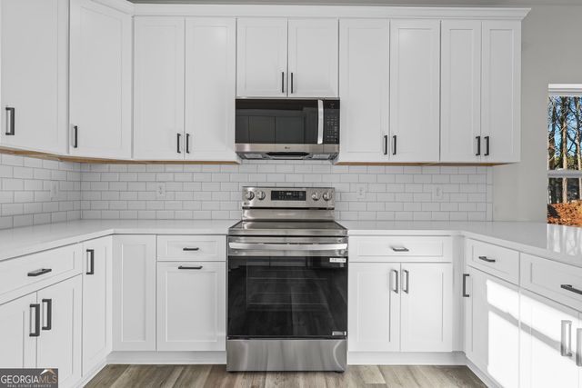 952 Hoyt Street, Cornelia, GA 30531