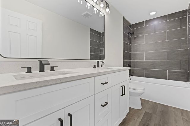 952 Hoyt Street, Cornelia, GA 30531