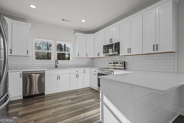 952 Hoyt Street, Cornelia, GA 30531