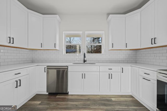 952 Hoyt Street, Cornelia, GA 30531