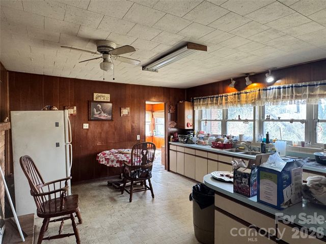 192 Brevard Road 4, Asheville, NC 28806