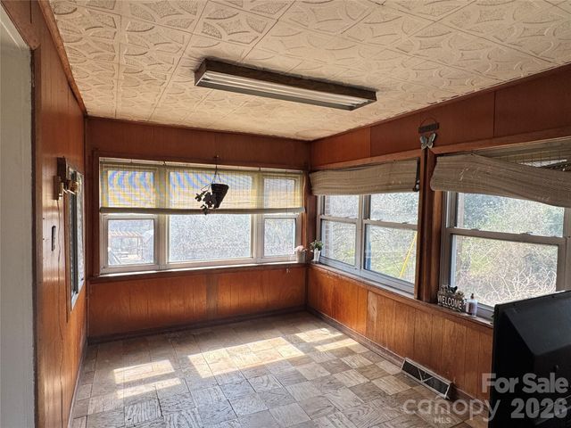 192 Brevard Road 4, Asheville, NC 28806