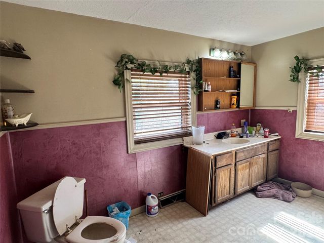 192 Brevard Road 4, Asheville, NC 28806