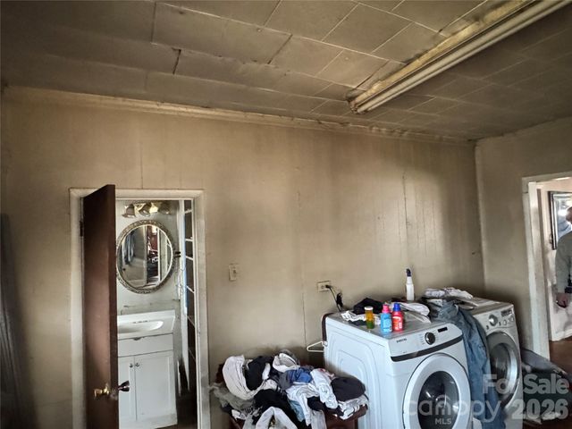 192 Brevard Road 4, Asheville, NC 28806